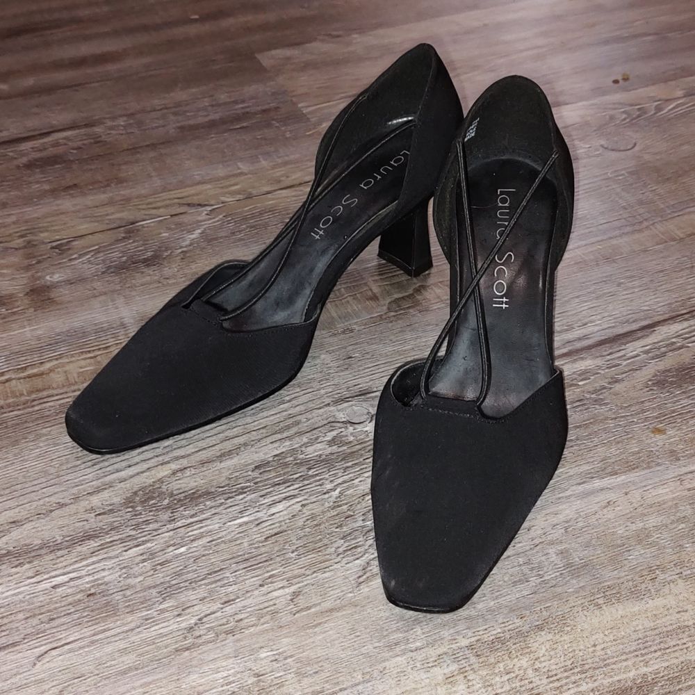 Laura Scott  Alice black pump dress shoes  Sz 8